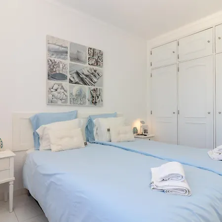 Branco Apartament *